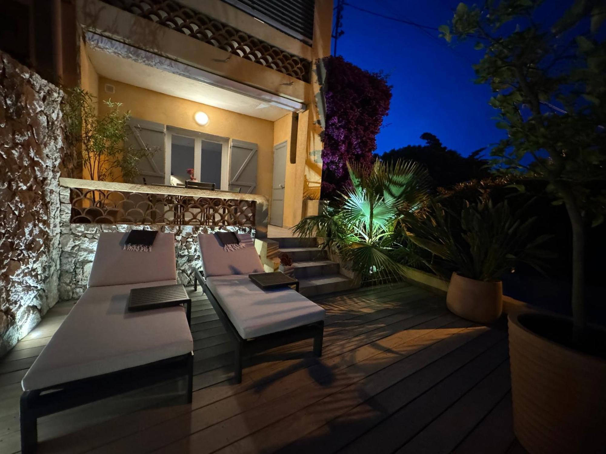 Confortable T2 Vue Mer Avec Terrasse Amenagee Et Parking Prive, Plage Et Port A Pied Sanary-sur-Mer Eksteriør bilde